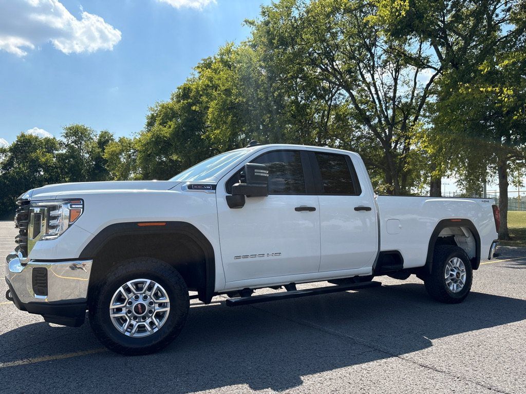 Used 2022 GMC Sierra 2500 Pro w/ Convenience Package AWD/4WD image 2