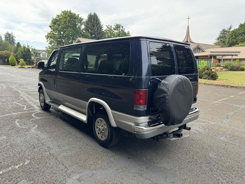 Used 2003 Ford E-350 and Econoline 350 XLT RWD image 9