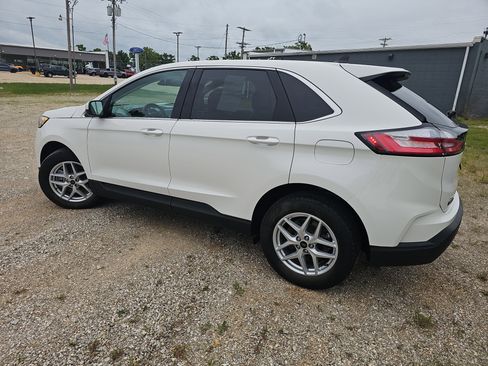 Used 2024 Ford Edge SEL w/ Convenience Package AWD/4WD image 7