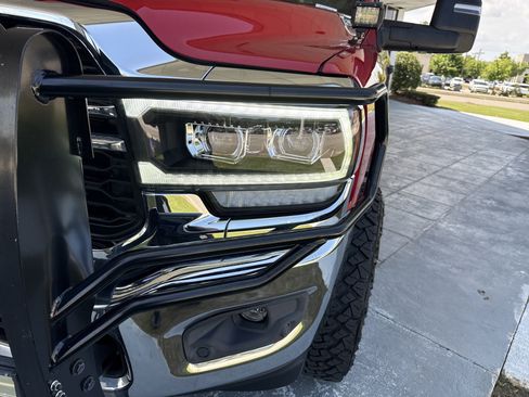 Used 2024 RAM 2500 Tradesman w/ Chrome Appearance Group RWD image 9