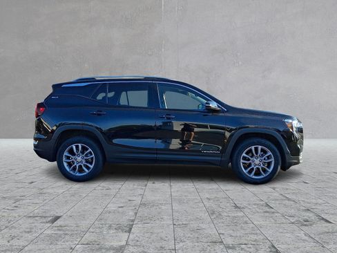 Certified 2024 GMC Terrain SLT AWD/4WD image 4