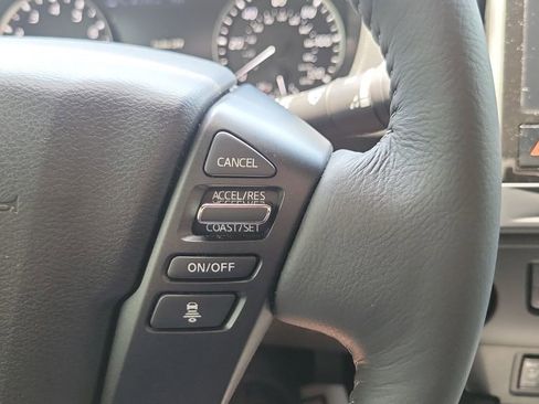 Used 2025 Nissan Frontier SV w/ SV Convenience Package RWD image 24