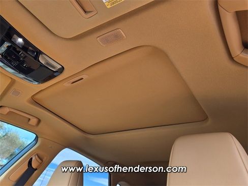 Certified 2025 Lexus NX 250 FWD image 12