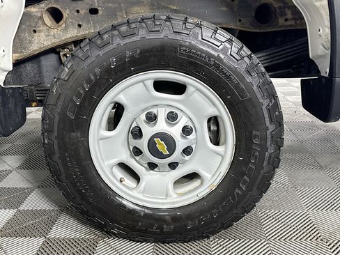 Used 2022 Chevrolet Silverado 2500 W/T image 33