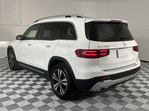 Used 2025 Mercedes-Benz GLB 250 image 6