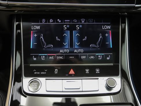 Used 2023 Audi Q7 3.0T Prestige w/ Prestige Package AWD/4WD image 19