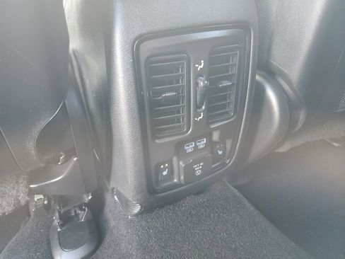 Used 2024 Dodge Durango GT image 15