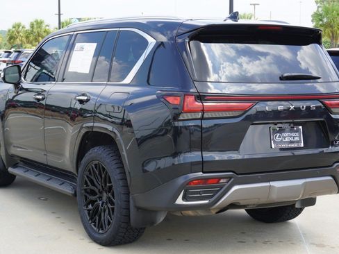 Used 2024 Lexus LX 600 4WD w/ Interior Upgrade Package image 8