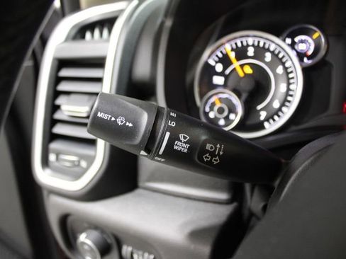 Used 2019 RAM 1500 Big Horn image 29