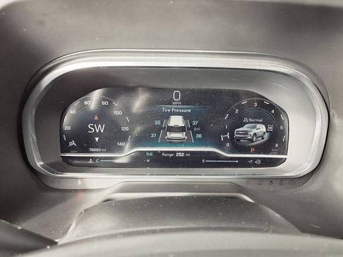 Used 2022 Chevrolet Tahoe RST w/ Luxury Package image 10