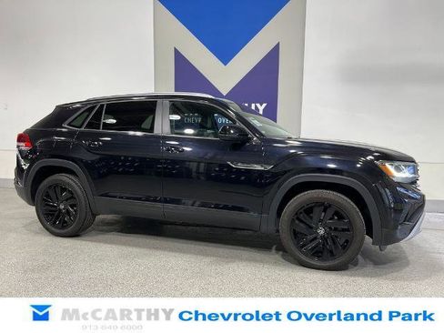 Used 2022 Volkswagen Atlas Cross Sport SE AWD/4WD image 3