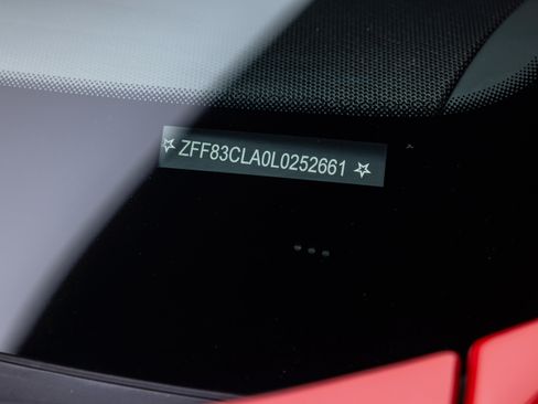 Used 2020 Ferrari 812 Superfast RWD image 16