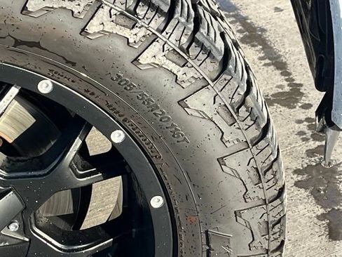 Used 2016 Ford F150 XLT w/ Equipment Group 302A Luxury AWD/4WD image 7