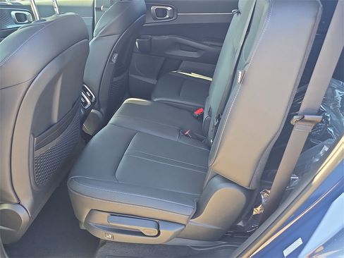 New 2026 Kia Sorento S image 18
