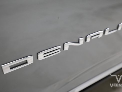 New 2026 GMC Yukon XL Denali w/ Sun & Power Step Package AWD/4WD image 34