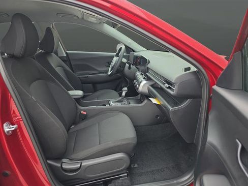 New 2026 Hyundai Kona SE image 28