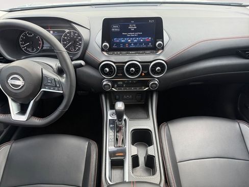 Used 2024 Nissan Sentra SR w/ SR Premium Package image 11