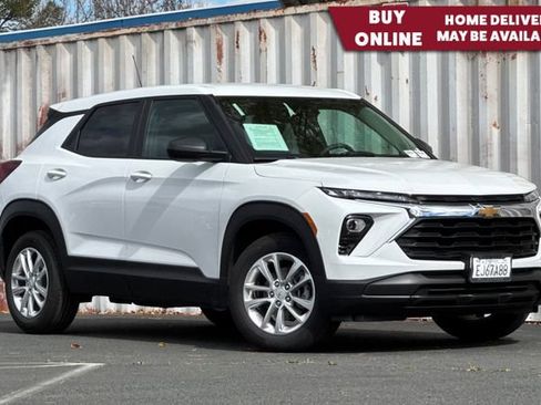 Used 2026 Chevrolet TrailBlazer LS w/ LS Convenience Package image 1