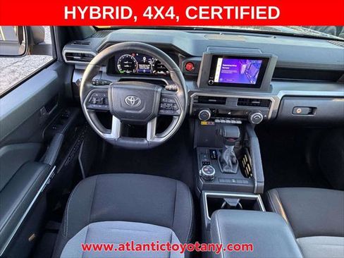 Certified 2025 Toyota 4Runner TRD Off-Road AWD/4WD image 12