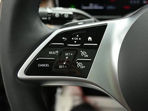 Certified 2026 Mercedes-Benz GLC 300 4MATIC image 11