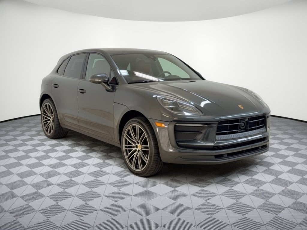 Used 2024 Porsche Macan AWD/4WD image 7