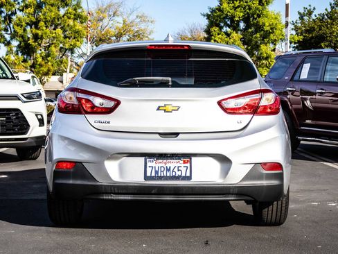 Used 2017 Chevrolet Cruze LT image 8
