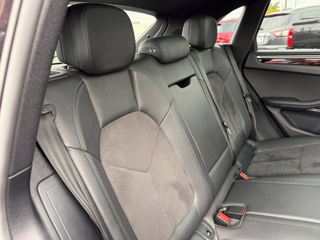 Used 2021 Porsche Macan AWD/4WD image 18