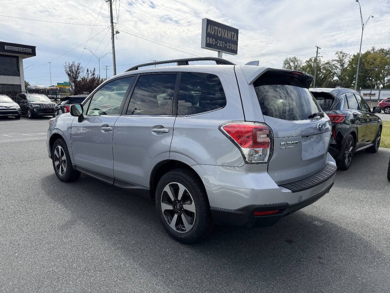 Used 2017 Subaru Forester 2.5i Limited w/ Popular Package #1 AWD/4WD image 6