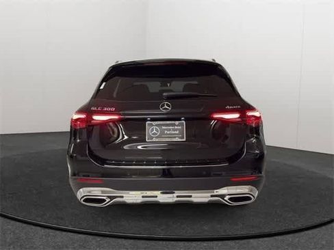 Certified 2025 Mercedes-Benz GLC 300 4MATIC image 3