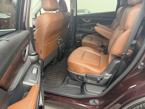 Used 2023 Subaru Ascent Touring image 12