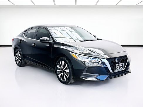 Used 2022 Nissan Sentra SV w/ SV Premium Package FWD image 3