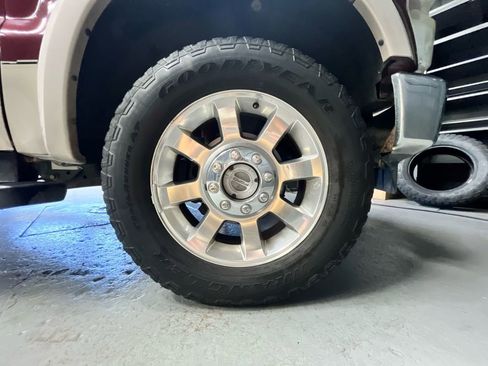 Used 2010 Ford F250 Lariat AWD/4WD image 17