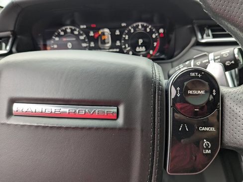 Used 2019 Land Rover Range Rover Velar R-Dynamic SE image 16