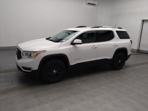 Used 2019 GMC Acadia SLT AWD/4WD image 2