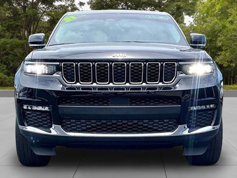 Used 2021 Jeep Grand Cherokee L Limited RWD image 3