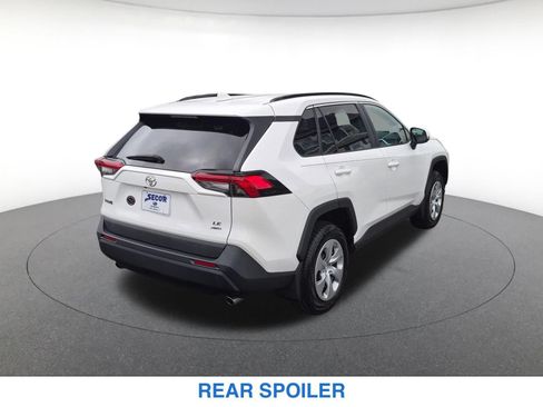 Used 2021 Toyota RAV4 LE w/ Carpet Mat Package (TMS) AWD/4WD image 6