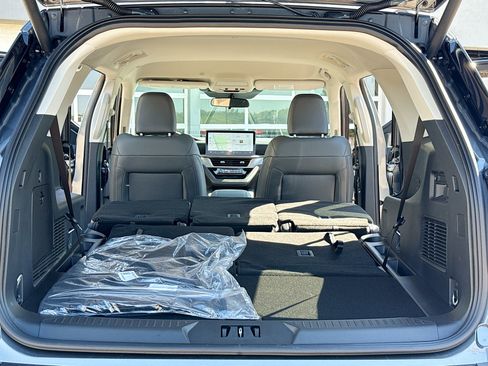 New 2026 Ford Explorer Active w/ Active Comfort Package AWD/4WD image 7