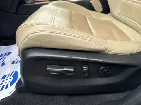 Used 2022 Honda CR-V Touring image 13