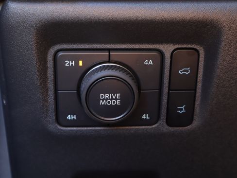 Used 2025 Ford Expedition Max King Ranch AWD/4WD image 25