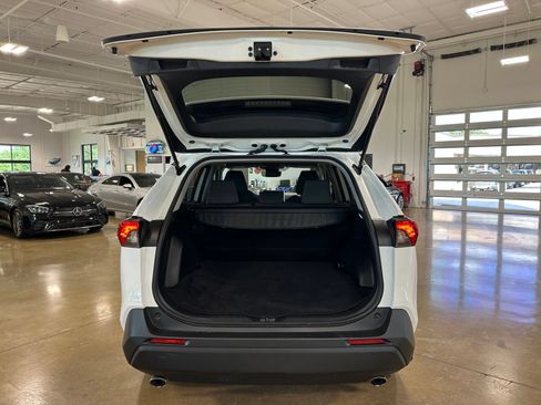 Used 2023 Toyota RAV4 XLE AWD/4WD image 38