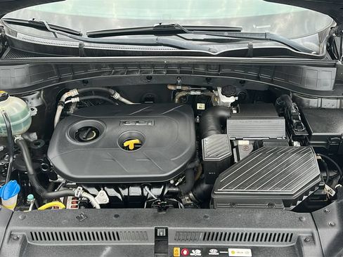Used 2017 Hyundai Tucson SE w/ SE Popular Package 02 FWD image 3
