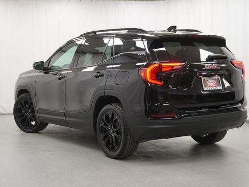Used 2021 GMC Terrain SLT w/ Elevation Edition image 13