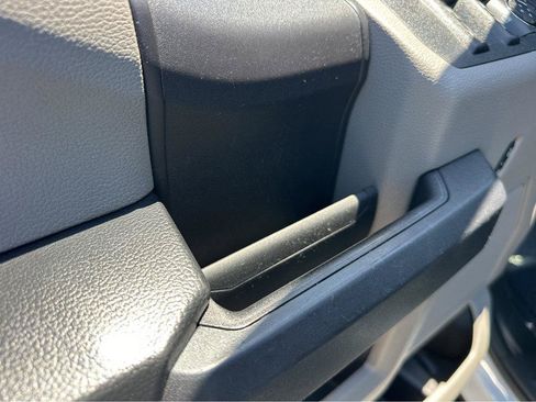 Used 2018 Ford F150 XL w/ Equipment Group 101A Mid AWD/4WD image 34