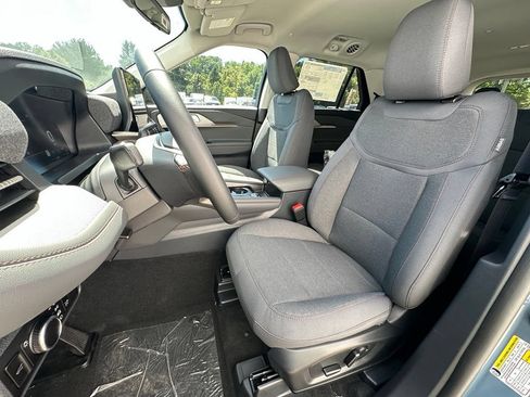 New 2026 Ford Explorer Active AWD/4WD image 16