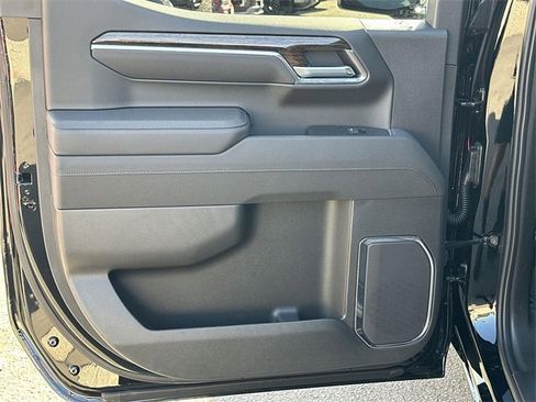 New 2026 GMC Sierra 1500 Elevation w/ LPO, Elevation Black Package image 24