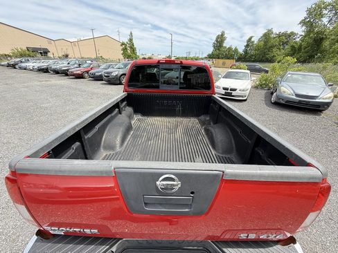 Used 2005 Nissan Frontier SE w/ (P01) Power Pkg image 11