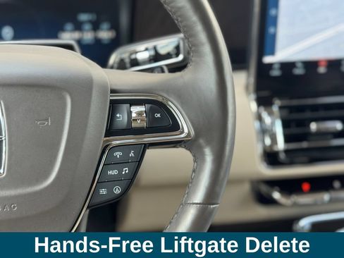 Used 2022 Lincoln Navigator L Reserve AWD/4WD image 10