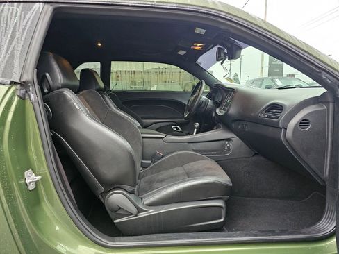 Used 2019 Dodge Challenger R/T Scat Pack w/ Shaker Package image 11