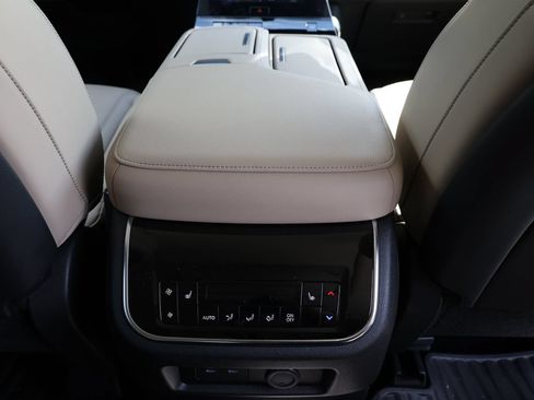 Used 2026 INFINITI QX80 Pure w/ Cargo Package RWD image 29