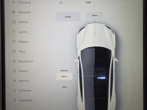Used 2015 Tesla Model S 70D AWD/4WD image 17